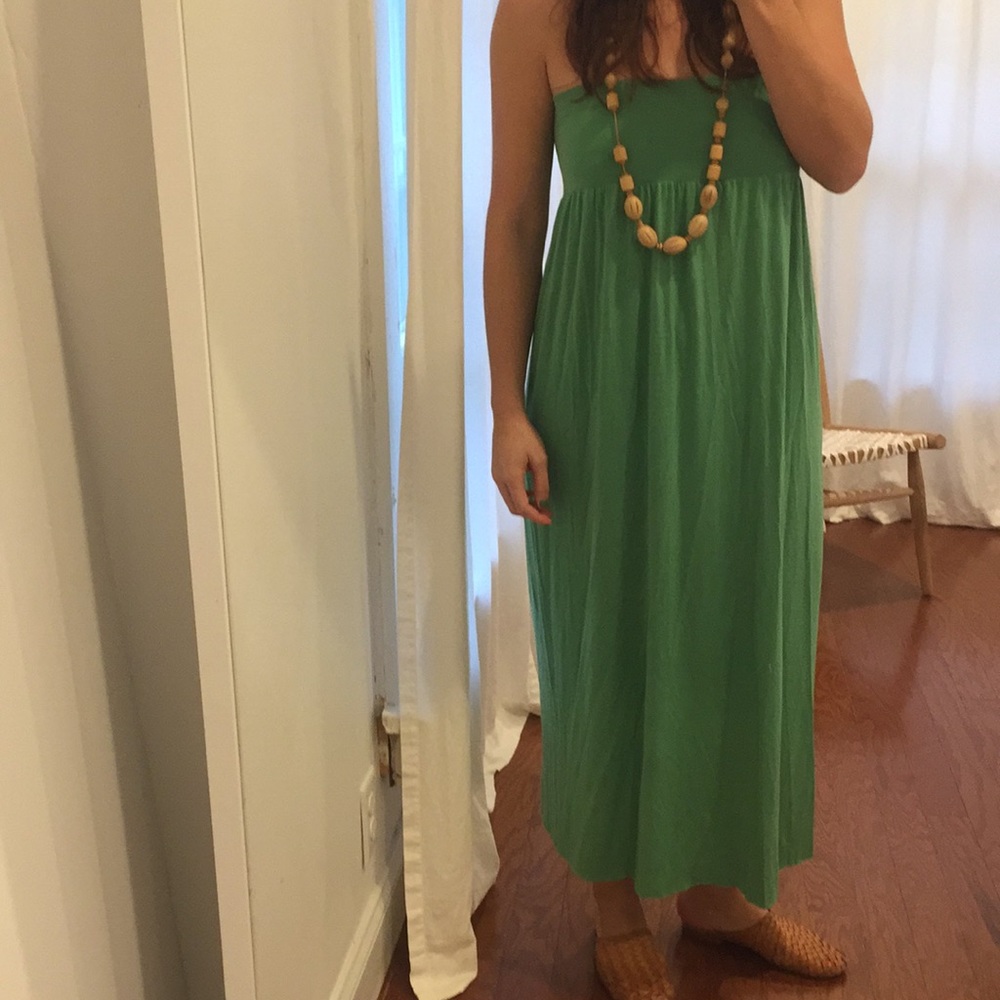 Beachy green strapless dress